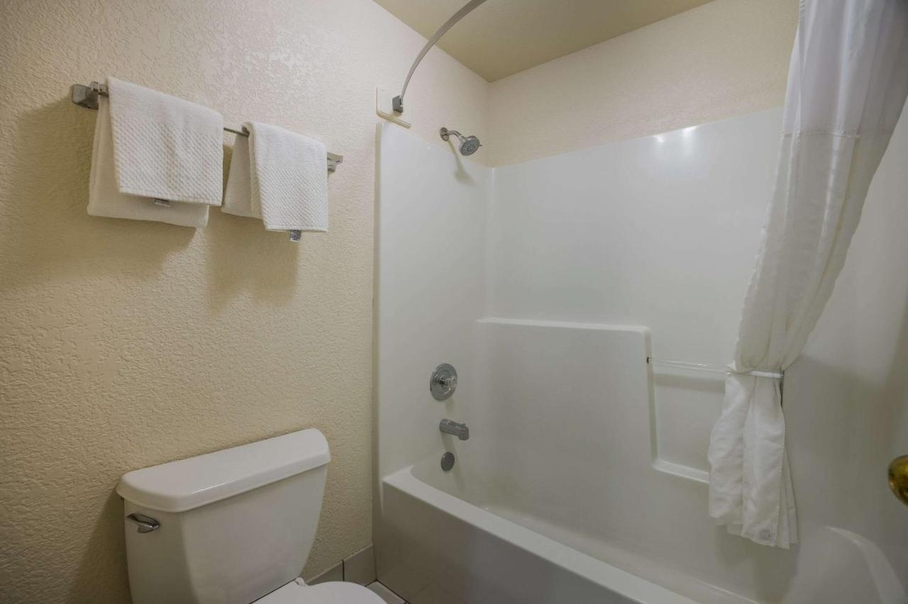 Suburban Studios Canon City Kültér fotó